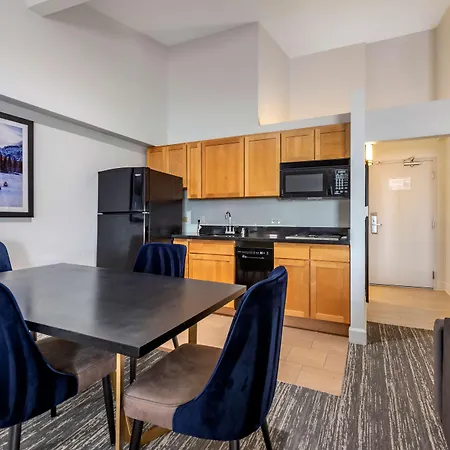 Best Western Premier Denver East Hotel Exterior foto