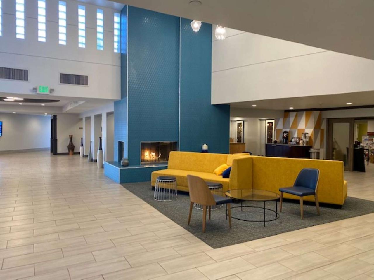 Western Premier East Hotel DEN
